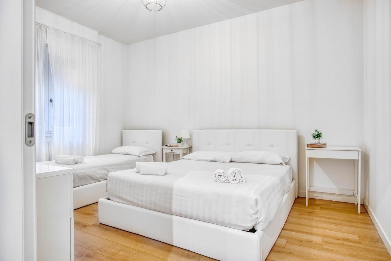 Apartamento Joivy Warm And Inviting Flat With Balcony Milán Exterior foto